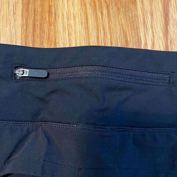 Lululemon Speed Up LR Low Rise Short 2.5" Lined BLK Black Size 14 NWT Athleisure - Picture 7 of 9
